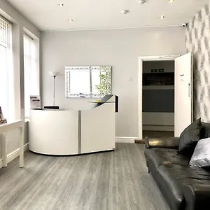 3* Pensión Stalbridge